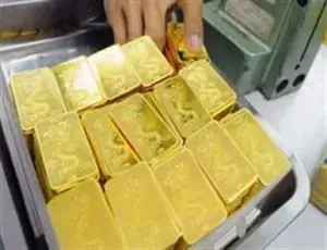 Ai Quyết Định Giá Vàng