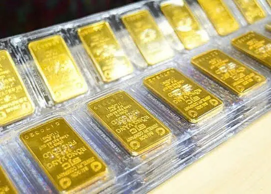 Ai Quyết Định Giá Vàng