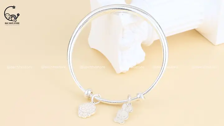 Giá Bạc Bán Lại Hiện Nay: Mức Giá, Cách Tính Và Nơi Thu Mua Uy Tín