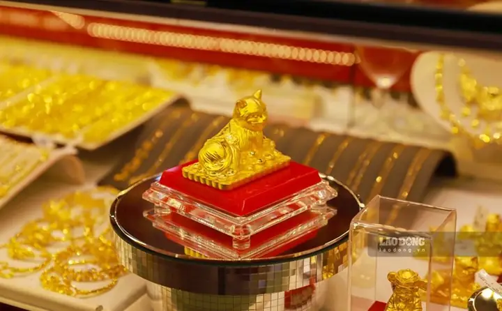 Giá Vàng Cuối Năm Thường Tăng Hay Giảm