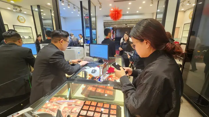 Giá Vàng Giảm Sau Ngày Vía Thần Tài