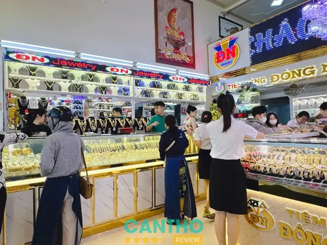 Giá Vàng Tiệm Vàng Đông Nam Cần Thơ
