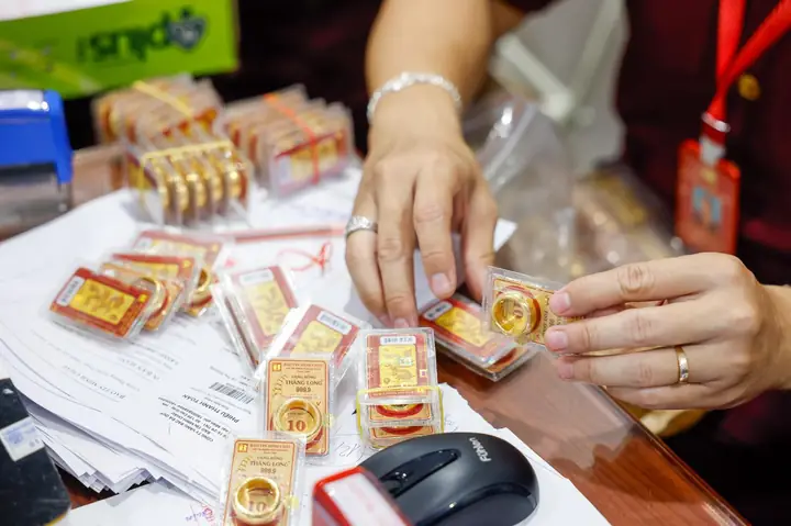 Giá Vàng Việt Nam Cao Hơn Thế Giới