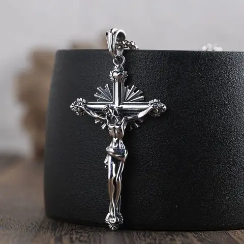 Mặt Dây Chuyền Thánh Giá Bạc: Hướng Dẫn Chọn Mua, Các Loại Phổ Biến Và Cách Bảo Quản