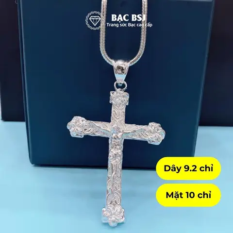 Thánh Giá Bạc: Hướng Dẫn Chọn Mua, Các Kiểu Dáng Và Cách Bảo Quản Cho Người Yêu Thời Trang