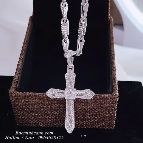 Thánh Giá Bạc Nam: Hướng Dẫn Chọn Mua, Đặc Điểm & Cách Bảo Quản
