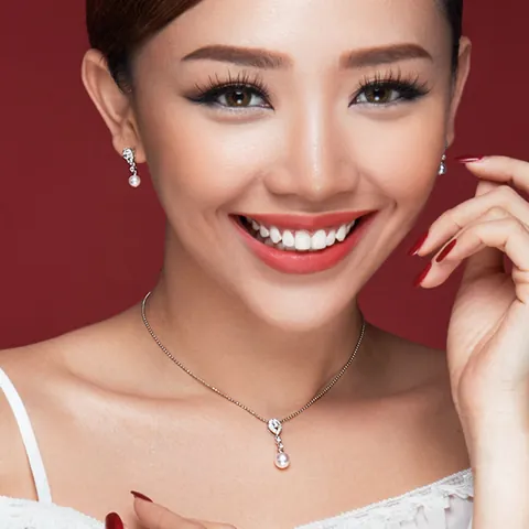 Cách Chọn Bông Tai Phù Hợp Với Trang Phục