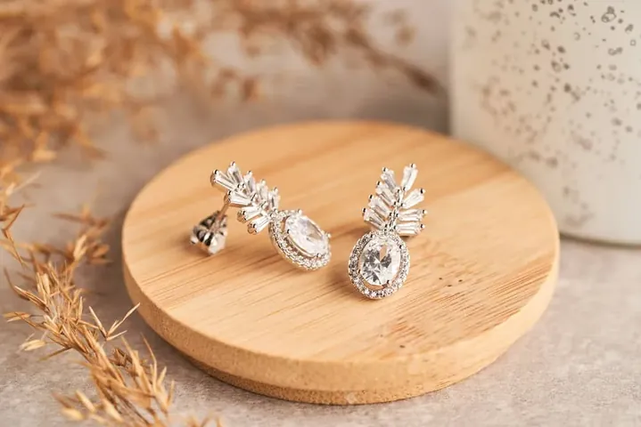 Cách Đeo Bông Tai Không Bị Ngứa