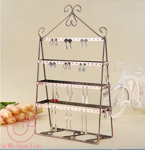 Cách Chọn Và Sử Dụng Kệ Treo Bông Tai Phù Hợp Cho Bộ Sưu Tập Trang Sức