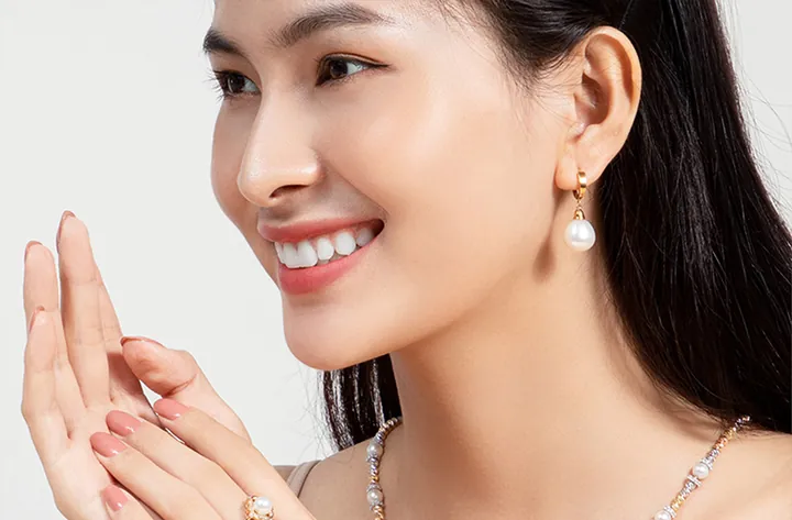 Đôi Bông Tai Đẹp: Top Mẫu Bông Tai Nữ 2026 Giúp Bạn Tỏa Sáng Mọi Phong Cách Đôi Bông Tai Đẹp: Top Mẫu Bông Tai Nữ 2026 Giúp Bạn Tỏa Sáng Mọi Phong Cách