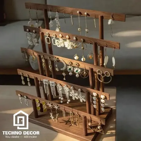 Hướng Dẫn Chọn Mua Kệ Treo Bông Tai Đúng Nhu Cầu Cho Cửa Hàng & Cá Nhân