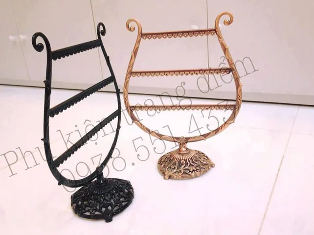 Hướng Dẫn Chọn Mua Khung Treo Bông Tai: Các Loại, Kích Thước, Chất Liệu Và Giá Tốt Nhất