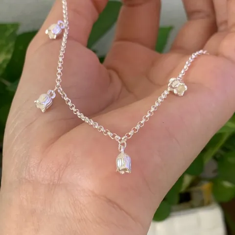 Hướng Dẫn Chọn Mua Lắc Chân Thái Lan Chính Hãng: Chất Liệu, Mẫu Mã, Giá Và Cách Bảo Quản