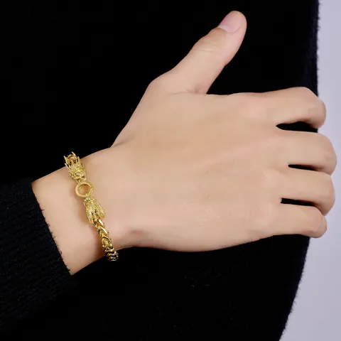 Lắc Tay Nữ Vàng 18k 5 Chỉ Lắc Tay Nữ Vàng 18k 5 Chỉ