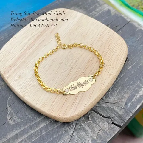 Lắc Tay Vàng Khắc Tên Cho Bé