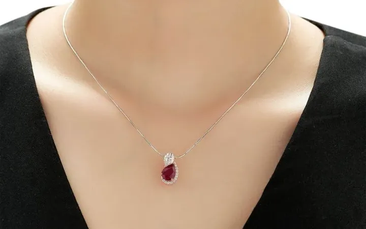 Mặt Dây Chuyền Hợp Tuổi Quý Hợi