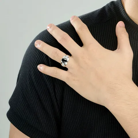Nhẫn Vàng Trắng Gắn Đá Sapphire Nhẫn Vàng Trắng Gắn Đá Sapphire