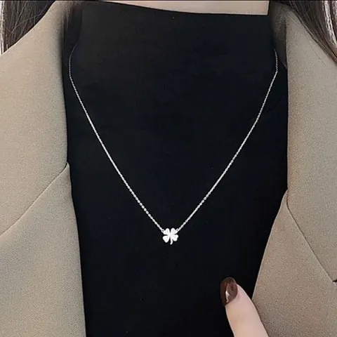 Ý Nghĩa Của Việc Tặng Dây Chuyền Bạc