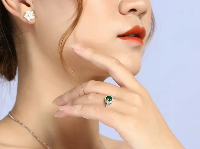 Khám Phá Các Mẫu Nhẫn Đá Quý Đẹp Cao Cấp Cho Nam Nữ