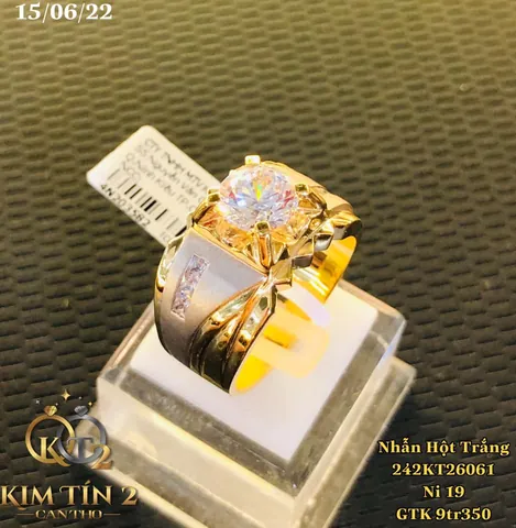 Tổng Hợp Các Mẫu Nhẫn Nam Vàng 18k Thịnh Hành Cho Phái Mạnh Tổng Hợp Các Mẫu Nhẫn Nam Vàng 18k Thịnh Hành Cho Phái Mạnh