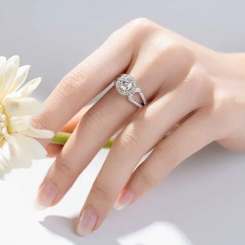 Khám Phá Các Mẫu Nhẫn Vàng Trắng Đẹp Đa Dạng Kiểu Dáng Cho Nữ, Cưới Và Nam Nữ