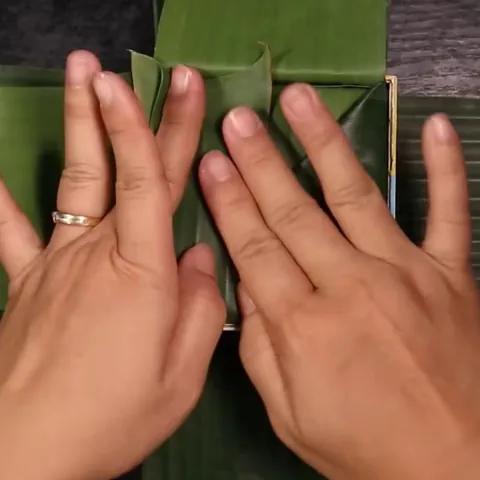 Hướng Dẫn Chi Tiết Cách Làm Nhẫn Bằng Lá Chuối Đơn Giản Tại Nhà Cho Bé Yêu