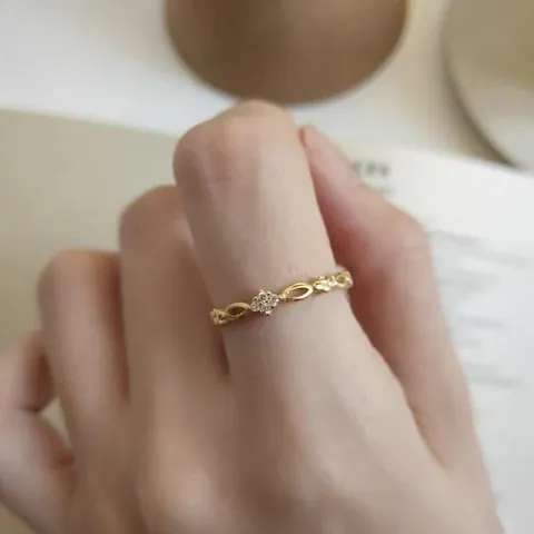 Hướng Dẫn Nới Rộng Nhẫn Bị Chật Tại Nhà Cho Người Đeo Nhẫn Hướng Dẫn Nới Rộng Nhẫn Bị Chật Tại Nhà Cho Người Đeo Nhẫn