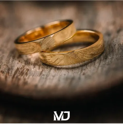 Có Nên Mua Nhẫn Cưới Vàng 10k Cho Cặp Đôi Muốn Tiết Kiệm Ngân Sách?