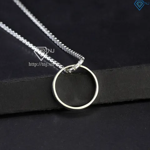 Cách Chọn Và Phối Dây Chuyền Xỏ Nhẫn Nam: Hướng Dẫn Chi Tiết Cho Phong Cách Nam Tính