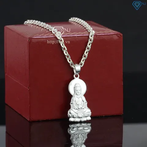 Những Lưu Ý Và Ý Nghĩa Khi Đeo Dây Chuyền Mặt Phật Quan Âm Cho Người Mới Tìm Hiểu Phong Thủy