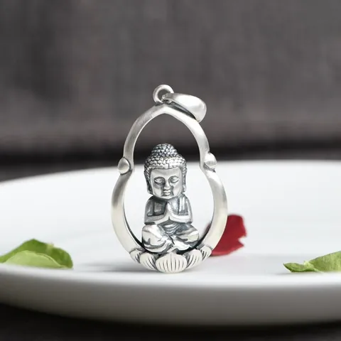 Mặt Dây Chuyền Bạc Phật: Hướng Dẫn Chọn Mua, Chất Liệu Và Bảo Quản Cho Nam Và Nữ