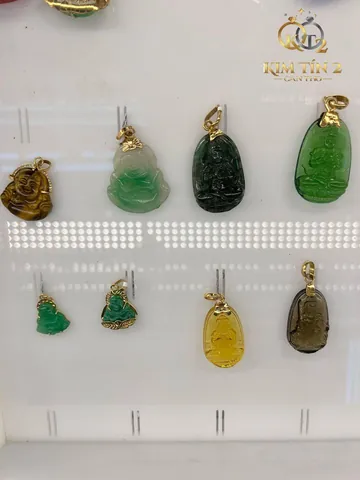 Mặt Dây Chuyền Bằng Đá: Hướng Dẫn Chọn, Phân Loại Và Bảo Quản Cho Mọi Phong Cách
