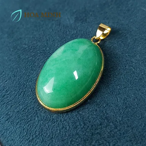 Khám Phá Mặt Dây Chuyền Cẩm Thạch Bọc Vàng: Mẫu Mã, Chất Liệu Và Ý Nghĩa Phong Thủy Cho Người Mua Trang Sức