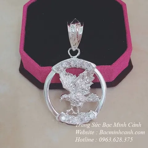 Chọn Mua Mặt Dây Chuyền Bạc Hình Đại Bàng Nam: Từ Bạc 925 Đến Bạc Ta Và Giá Tốt