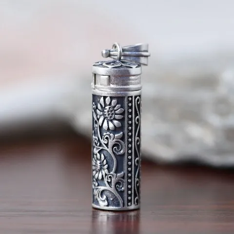 Mặt Dây Chuyền Dạng Hộp: Định Nghĩa, Các Loại, Cách Chọn Và Mua Đúng Cho Phong Cách Của Bạn