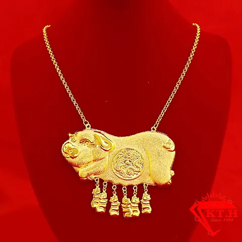 Mặt Dây Chuyền Heo Vàng: Mẫu Đẹp, Ý Nghĩa Và Cách Chọn Cho Ngày Cưới