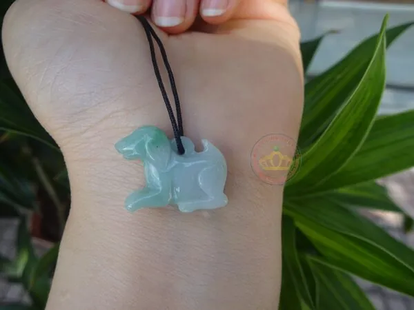 Mặt Dây Chuyền Hình Chó: Các Loại, Chất Liệu Và Cách Chọn Mua Phù Hợp