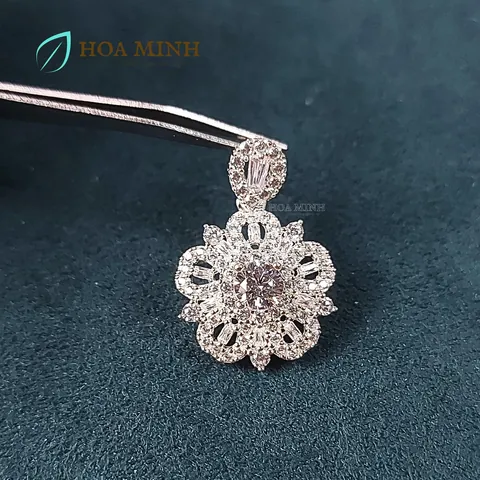 Mặt Dây Chuyền Hoa Mai: Hướng Dẫn Chọn Mẫu, Chất Liệu Và Nơi Mua Uy Tín