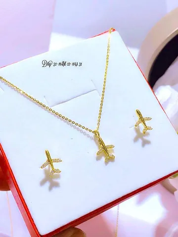Mặt Dây Chuyền Máy Bay: Hướng Dẫn Chọn Mua, Kiểu Dáng & Chất Liệu Cho Nữ