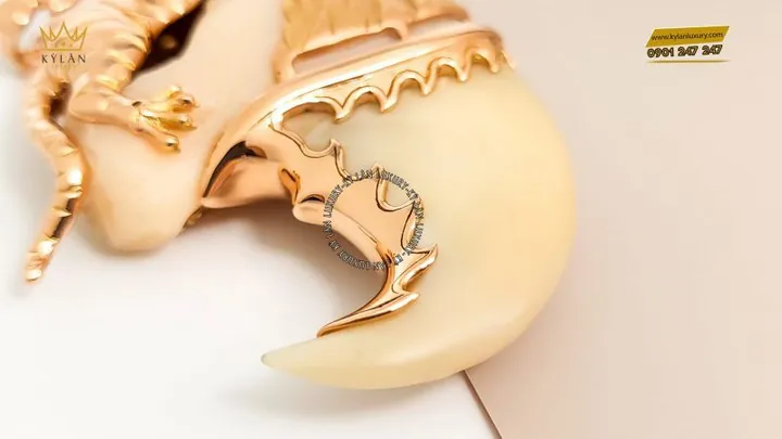 Mặt Dây Chuyền Móng Cọp Là Gì, Cách Chọn Và Giá Tham Khảo Cho Người Mới Bắt Đầu