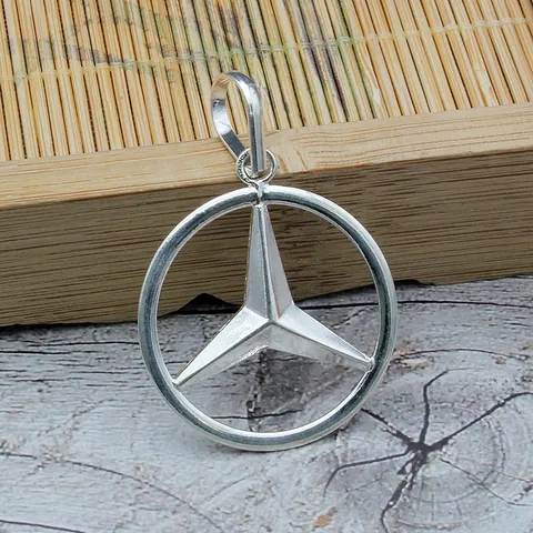 Mặt Dây Chuyền Nam Mercedes – Hướng Dẫn Chọn Mẫu, Chất Liệu, Kích Thước Và Nơi Mua Uy Tín