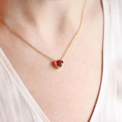 Mặt Dây Chuyền Ruby Đỏ: Ý Nghĩa, Cách Chọn Và Bảo Quản Cho Mọi Phong Cách