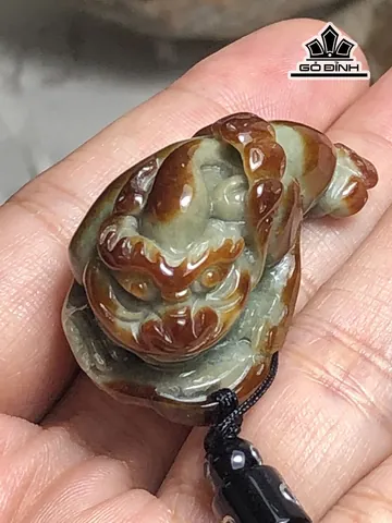Mặt Dây Chuyền Thiềm Thừ: Ý Nghĩa Phong Thủy, Cách Chọn Và Mua Cho Người Kinh Doanh