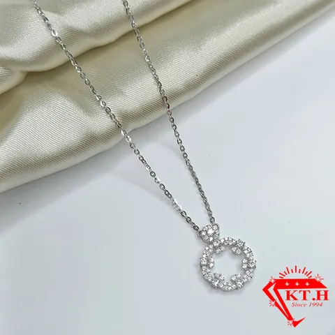 Top 15 Mẫu Dây Chuyền Vàng Trắng 18k Đẹp, Sang Trọng Và Cách Chọn Phù Hợp Cho Từng Phong Cách Top 15 Mẫu Dây Chuyền Vàng Trắng 18k Đẹp, Sang Trọng Và Cách Chọn Phù Hợp Cho Từng Phong Cách