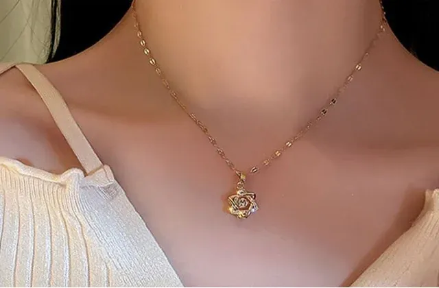 Giải Mã Giấc Mơ Nằm Mơ Nhặt Được Dây Chuyền Vàng Là Điềm Báo Gì Và Đánh Con Gì?
