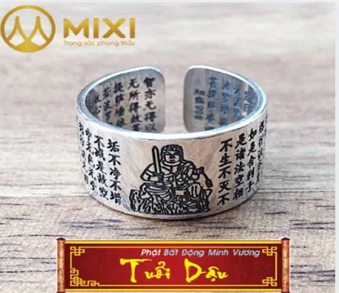 Tìm Hiểu Nhẫn Bát Nhã Tâm Kinh Bằng Bạc: Ý Nghĩa, Giá Và Cách Chọn Mua Cho Người Muốn Sở Hữu Trang Sức Tâm Linh