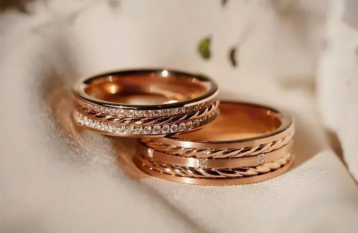 Nên Chọn Loại Vàng Nào Cho Nhẫn Cưới: 18k, 14k Hay 24k?
