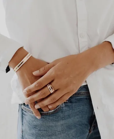 Nhẫn Dw Chính Hãng Giá Bao Nhiêu Và Mua Ở Đâu Uy Tín?