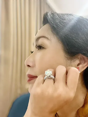 Tổng Hợp Nhẫn Kim Cương Của Sao Việt: Ai Sở Hữu Chiếc Nhẫn Đắt Giá Nhất Showbiz?