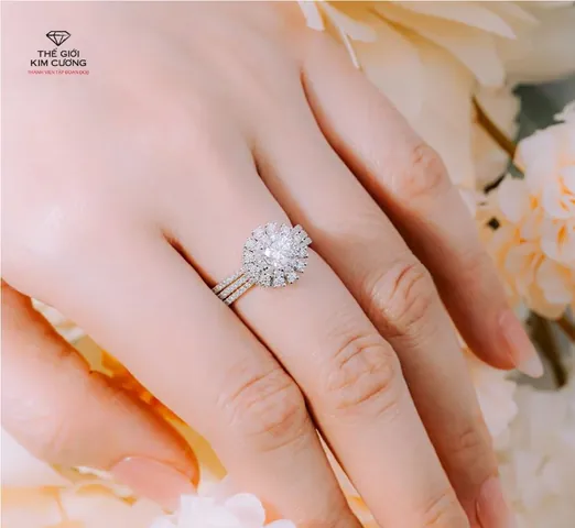 Gợi Ý Các Mẫu Nhẫn Kim Cương Dưới 10 Triệu Cho Cặp Đôi Và Phái Nữ